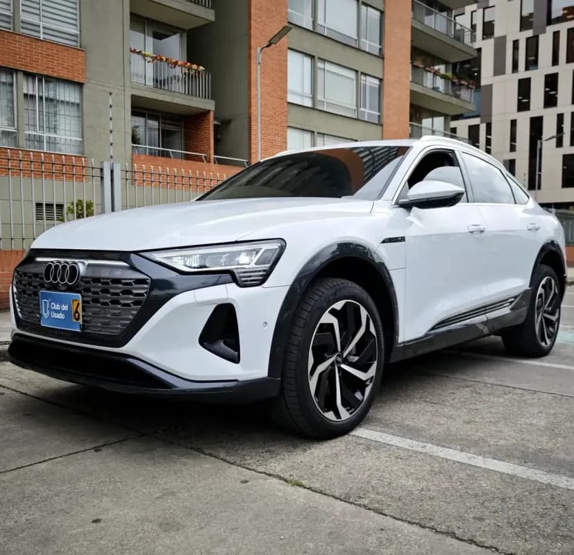 Audi Q8 E-Tron Sportback 0.0 55 Quattro Prestige — vista principal