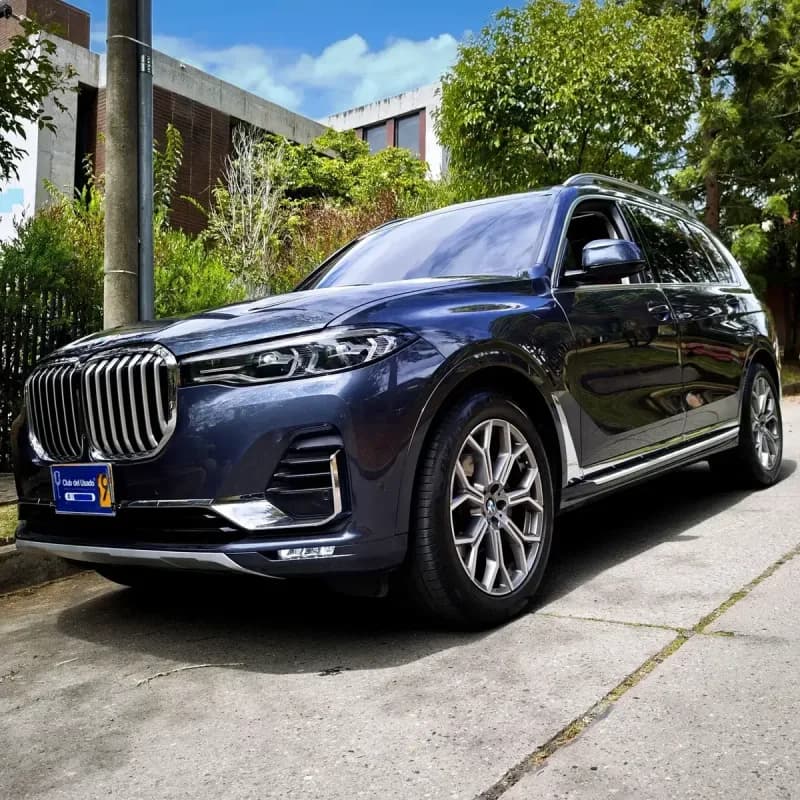 BMW X7 3.0 Xdrive 40i Pure Excelence — vista principal