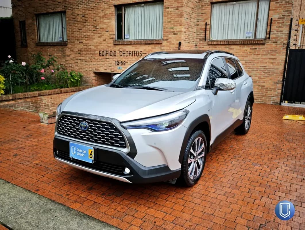 Toyota Corolla Cross 1.8 Hev Seg Cvt — vista principal