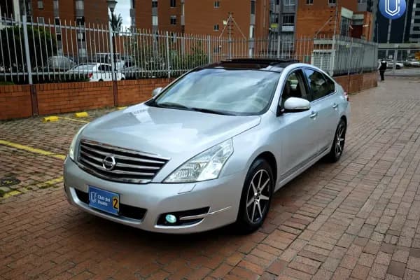 Nissan Teana 3.5 V6 — vista principal