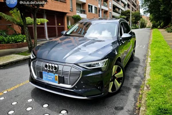 Audi E-tron Prestige — vista principal