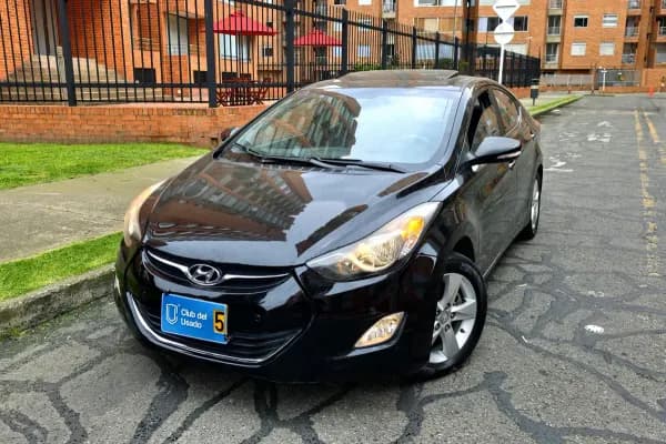Hyundai Elantra 1.8 I35 Gls At — vista principal
