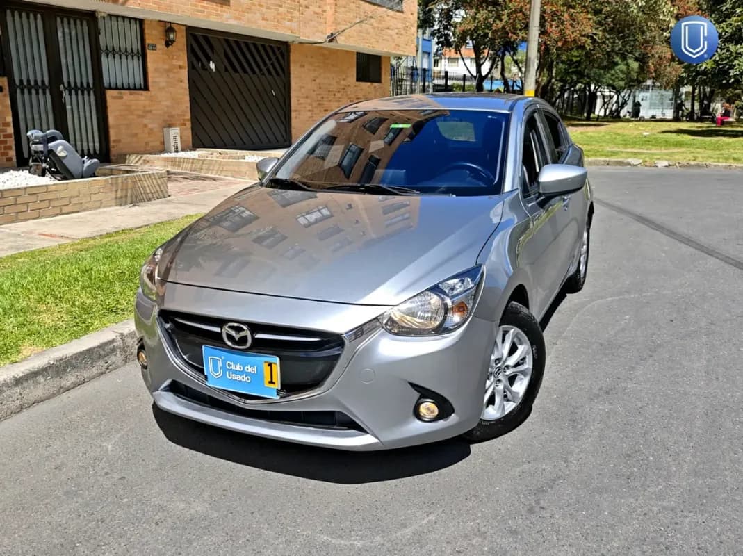 Mazda 2 1.5 Touring At — vista principal